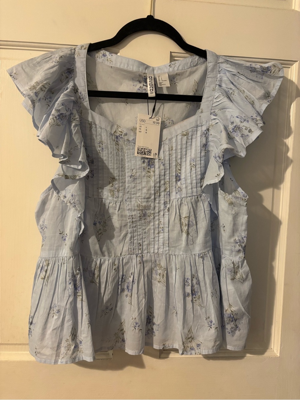 H&M Light Blue Floral Pintuck Ruffle Sleeve Top